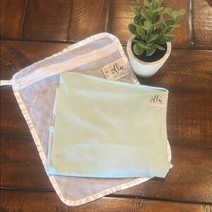 Ollie World Light Blue Swaddle